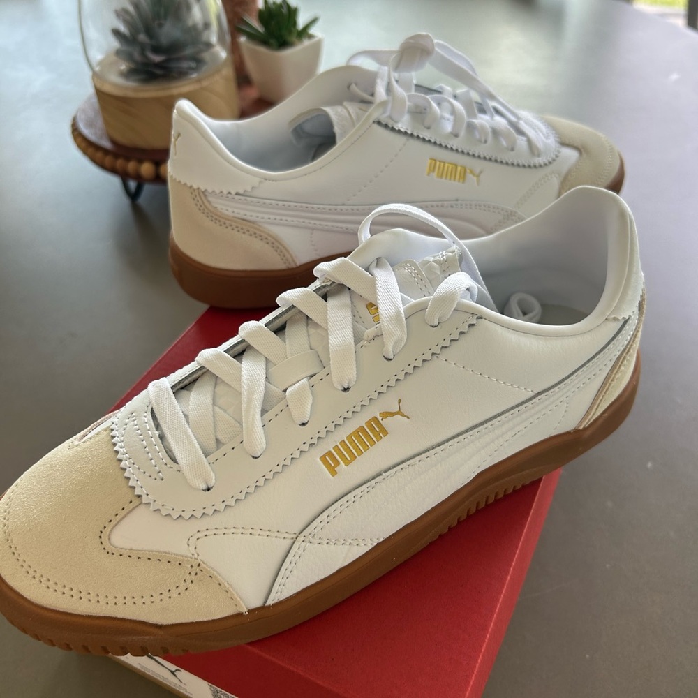 Puma White and Tan Sneakers